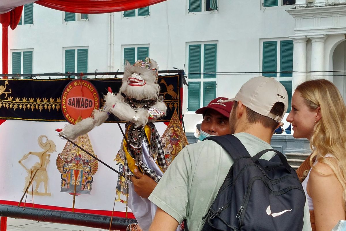 Cerita Turis Belgia Mengenal Wayang lewat Festival Dalang Anak di Kota Tua