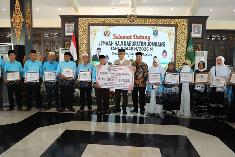 Pulang Haji, 17 Jemaah Asal Jombang Terima Hadiah Rp 20 Juta