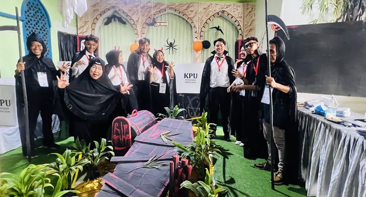 TPS di Kebon Kalapa Bogor Dihias Tema "Halloween" agar Warga Tertarik Nyoblos