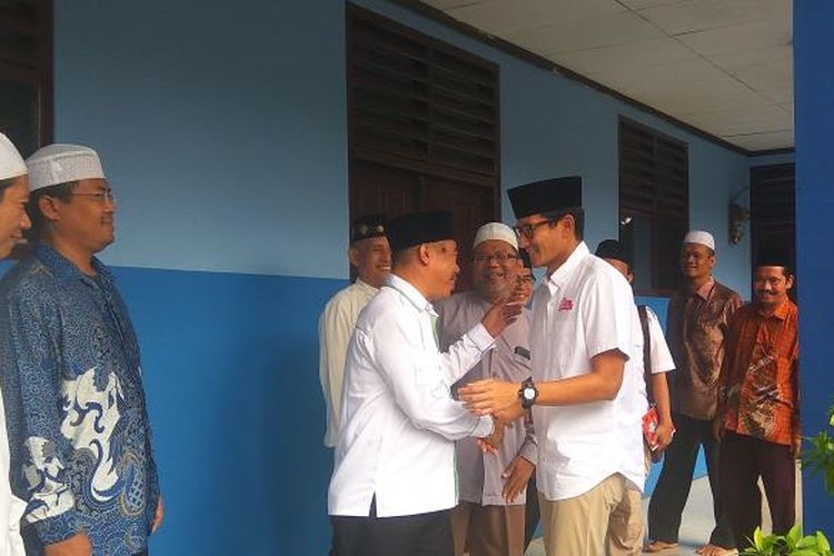 Sandiaga Uno bertemu pengurus Partai Kebangkitan Bangsa (PKB) Dewan Perwakilan Cabang (DPC) Jakarta Timur, Minggu (26/2/2017) siang.