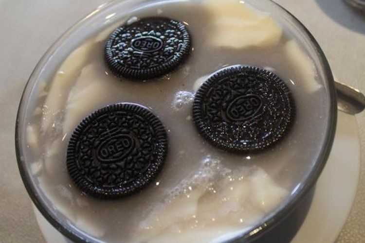 Kembang Tahu Blueberry Oreo