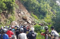 Jalan Trans-Flores Tertutup Material Longsor, Akses Transportasi Lumpuh 5 Jam