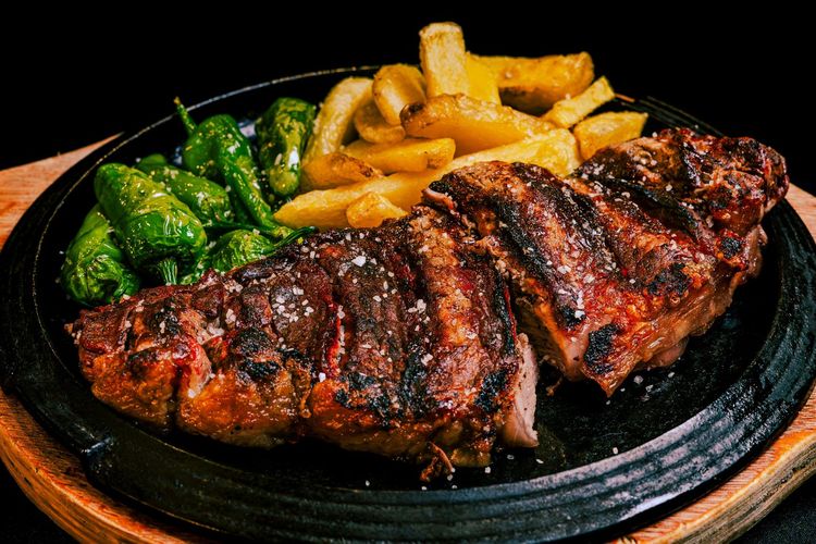 Resep Bistik Daging Sapi Ala Restoran, Hasilnya Juicy dan Kaya Rasa