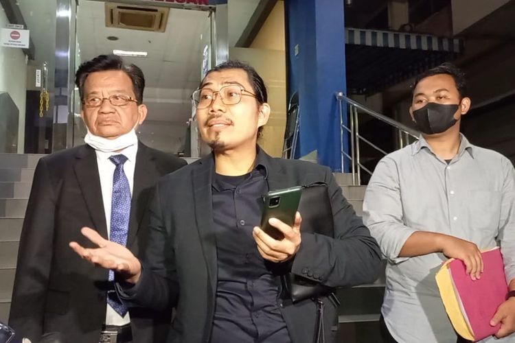 Kuasa hukum pendakwah Yusuf Mansur, Dedy DJ, saat ditemui di Polda Metro Jaya, Senin (10/1/2022). 