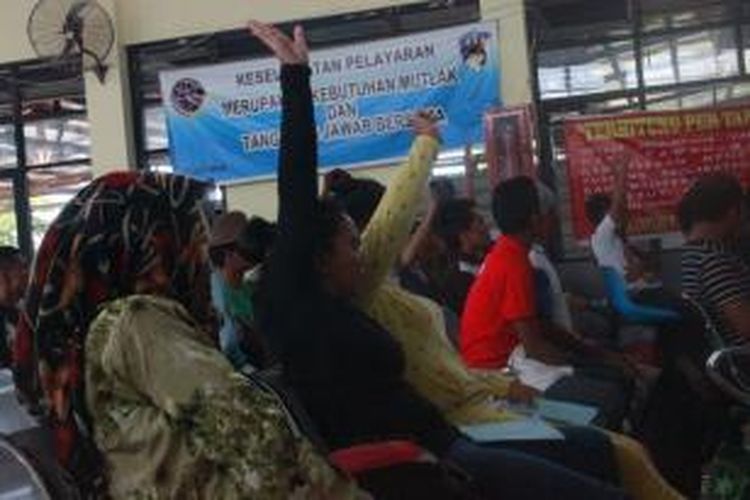 Hingga Pertengahan bulan Desember, Pemerintah Malaysia telah  tiga kali mendeportasi TKI ilegal melalui pelabuhan Tunon Taka Nunukan. Hari ini Jum’at  (12/12/2014) sebanyak 88 TKI ilegal kembali dideportasi melalui Nunukan.  88 TKI ilegal tersebut merapat dipelabuhan Tunon Taka Nunukn pukul 19:00 wita dengan menumpang Kapal Motor KM Labuan Ekspres. 