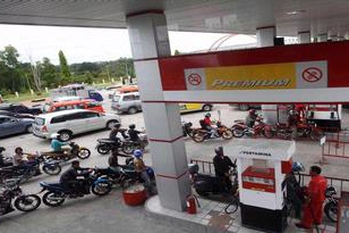 Antrean kendaraan bermotor yang akan mengisi bahan bakar minyak (BBM) di SPBU seperti ini, tak terlihat lagi di Kota Pontianak tiga hari terakhir ini.