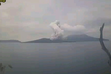 Gunung Anak Krakatau Meletus Senin Pagi, Keluarkan Abu Setinggi 1,5 Km