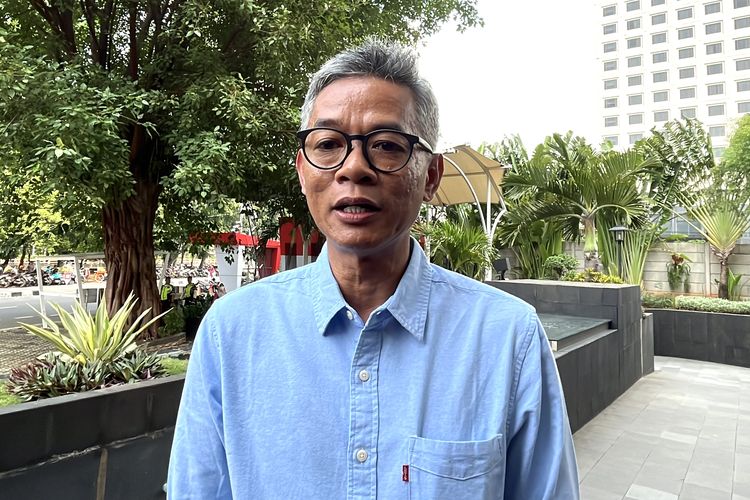 Mantan Komisioner Komisi Pemilihan Umum (KPU) Wahyu Setiawan tiba di Gedung Merah Putih Komisi Pemberantasan Korupsi (KPK), Jakarta, Kamis (28/12/2023).