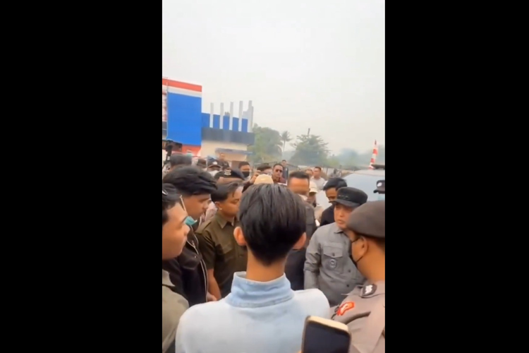 Gubernur Kalbar Bentak Mahasiswa Saat Dicegat di Bandara Supadio, Massa Soroti Penanganan Karhutla