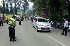 Polisi Buka Kembali Jalur Puncak untuk Sepeda Motor dan Mobil
