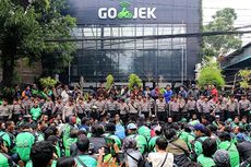 Nadiem Makarim Tidak Datang, Pengemudi Go-Jek yang Demo Diminta Bubar