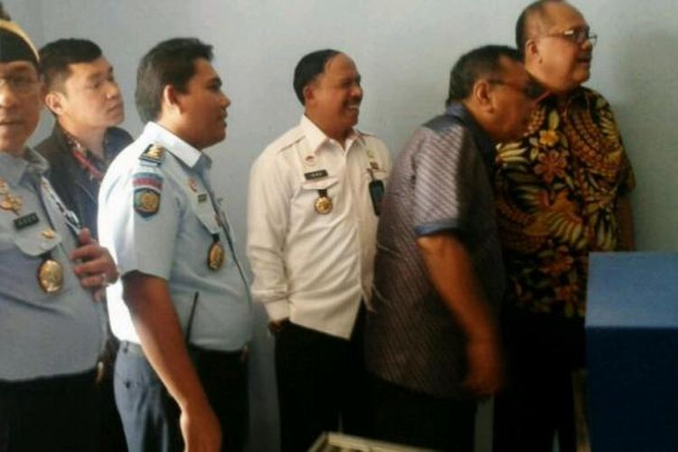 Komisi III DPR RI saat mengunjungi Rutan Tanjung Gusta Medan, Kamis (9/3/2017)
