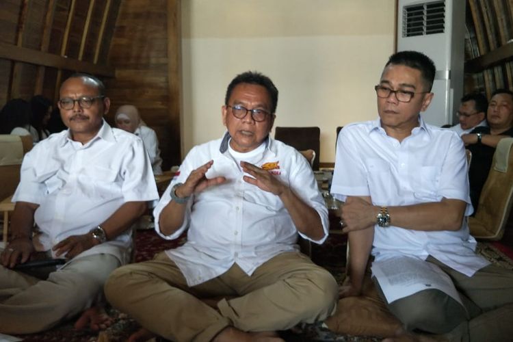 Anggota Fraksi Gerindra DPRD DKI Jakarta Syarif dan Wakil Ketua DPRD DKI Jakarta dari Gerindra Mohamad Taufik di Wisma Garuda, Jakarta Timur, Minggu (29/12/2019).
