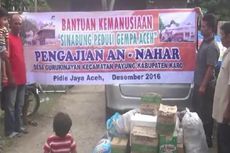 Pengungsi Sinabung Beri Bantuan untuk Korban Gempa Aceh