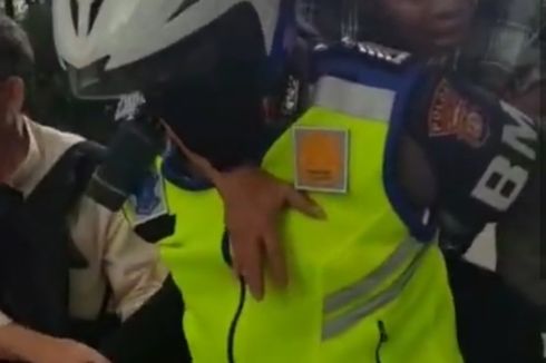 Viral, Aksi Bripka Sigit Gendong Penumpang Transjakarta yang Kena Serangan Jantung