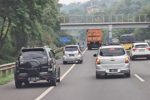 Belajar dari Insiden Toyota Innova, Kenapa Lewat Bahu Jalan Berbahaya?