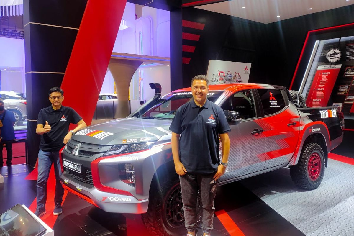   Mitsubishi Triton Ralliart  di GIIAS 2022 yang akan dipakai Rifat Sungkar  di AXCR 2022