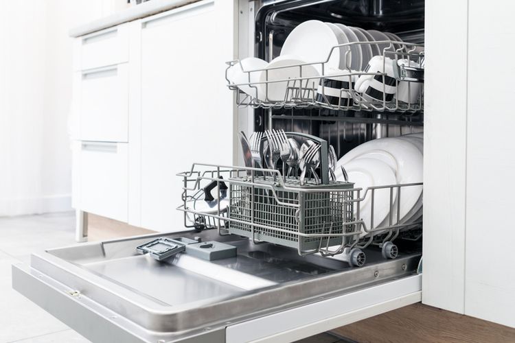 Ilustrasi mesin pencuci piring atau dishwasher. 