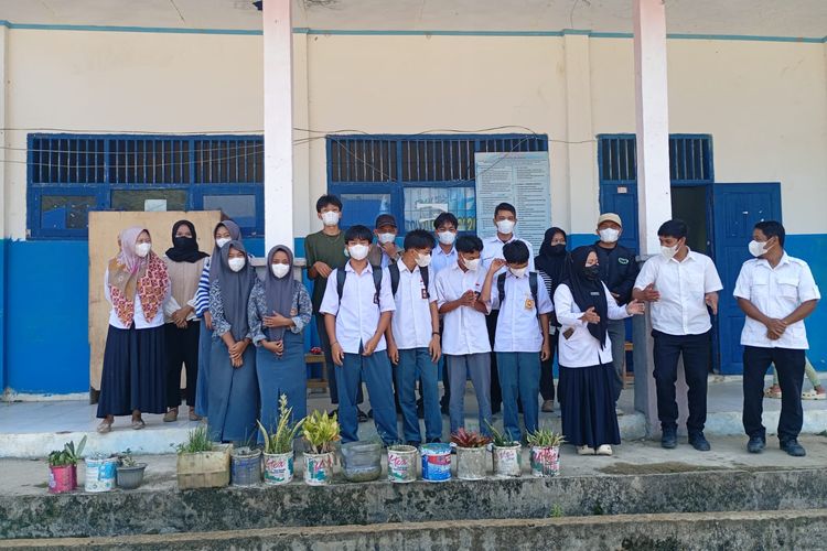 Imbas Asap Karhutla, Sekolah di Mamasa  Wajibkan Siswa Pakai Masker