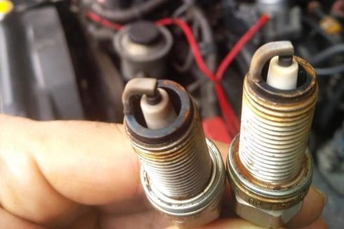 Mitos atau Fakta, Busi Memerah Tanda Mesin Mobil Pernah Overheat