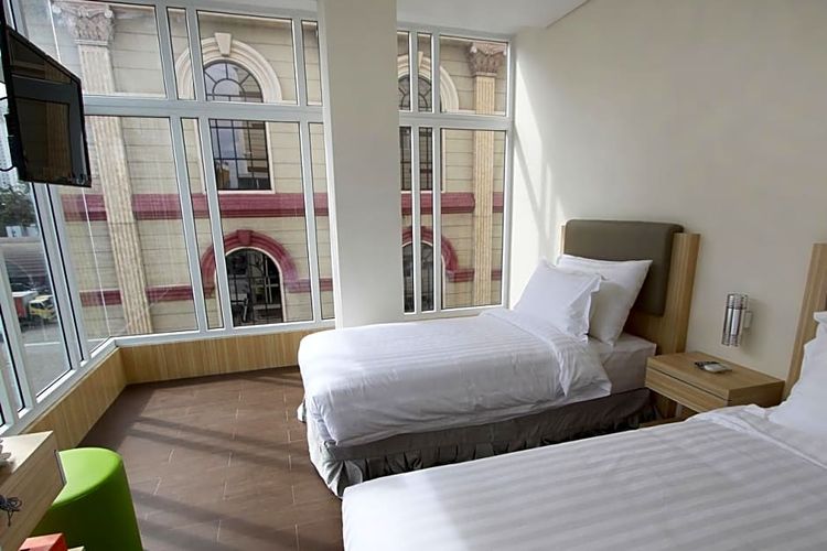 Ilustrasi deluxe room D'prima Hotel ITC Mangga Dua.