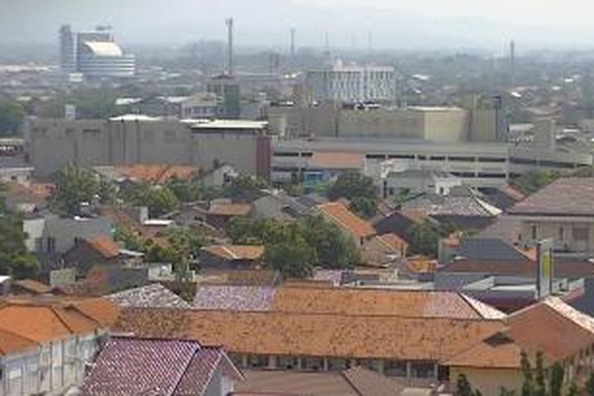 Suasana di salah satu jantung Kota Cirebon, beberapa waktu lalu.