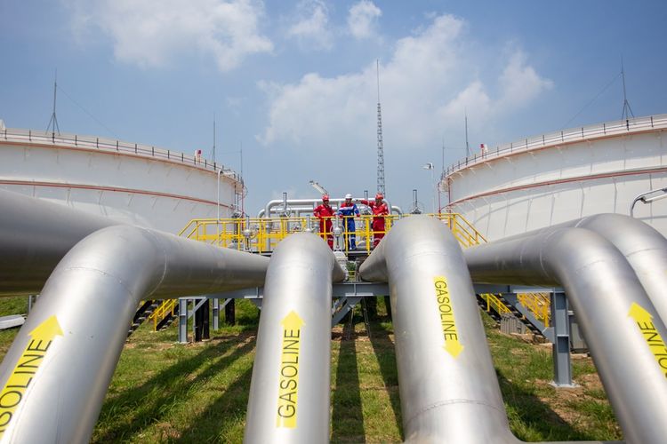 Kilang Balongan Pertamina kini dilengkapi empat tangki baru berkapasitas 29 ribu m3.
