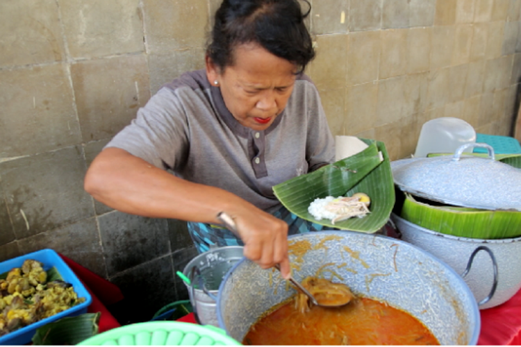 Nasi Liwet Bu Sri di Pasar Gede, Solo, Jawa Tengah. 