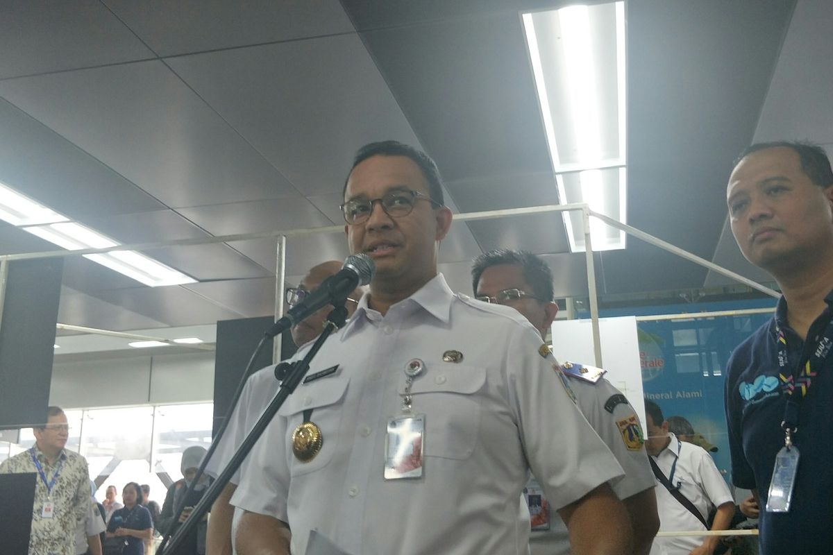 Gubernur DKI Jakarta Anies Baswedan di Stasiun MRT ASEAN di Jakarta Selatan, Rabu (22/1/2020).