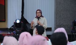 Menteri PANRB Pastikan Siswa Sekolah Rakyat Tidak Hanya Belajar dari Buku, tapi Membangun Karakter SDM Indonesia ke Depan