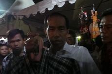Jokowi Belanja 100 Tas Anak Night Market
