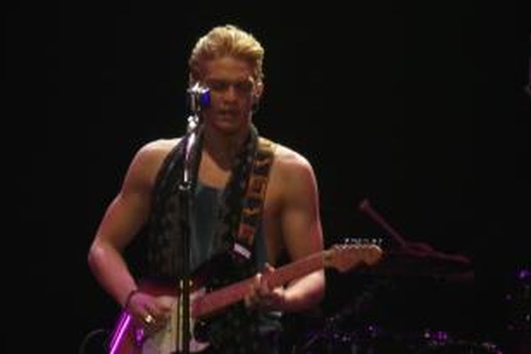 Penyanyi dari Australia, Cody Simpson tampil di Sounds Fair, Jakarta Convention Center, Senayan, Jakarta, Sabtu (25/10/2014) malam.