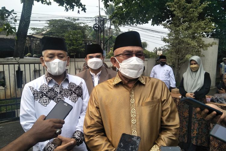 Wali Kota Depok, Mohammad Idris usai menghadiri pelantikan pengurus Majelis Ulama Indonesia (MUI) Kecamatan Tapos, Jumat (25/3/2022).