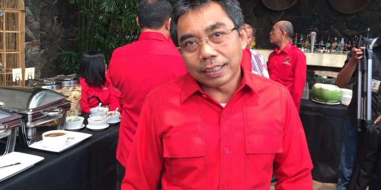 Wakil Ketua Bapilu DPD PDI-P Jakarta, Gembong Warsono, Restoran Bunga Rampai, Jakarta, Senin (8/8/2016).