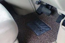 Cara Mudah Rawat Karpet Dasar Mobil
