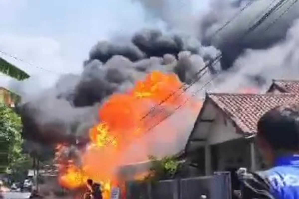 Pom Mini milik warga India di Sumedang meledak, Selasa (17/10/2023). Screenshoot Video/KOMPAS.com