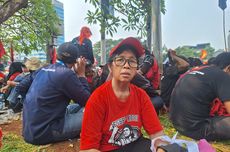 Di Demo Buruh, Pekerja Lansia Keluhkan Perusahaan yang Tunda Masa Pensiunnya