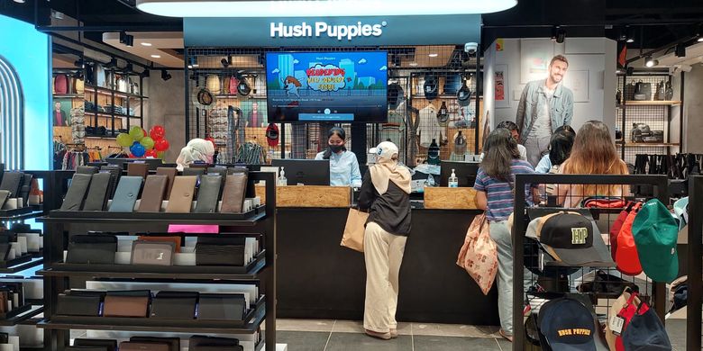 Gerai terbaru Hush Puppies dari mal Margocity Depok. 