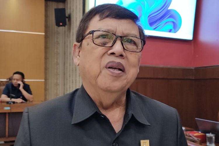 Ketua DPC Partai Gerindra Kabupaten Magelang, Soeharno saat memberikan keterangan, Jumat (5/7/2024).