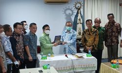 Temui Kardinal Suharyo, Gus Muhaimin: Bangsa Kita Semakin Kokoh dalam Persatuan