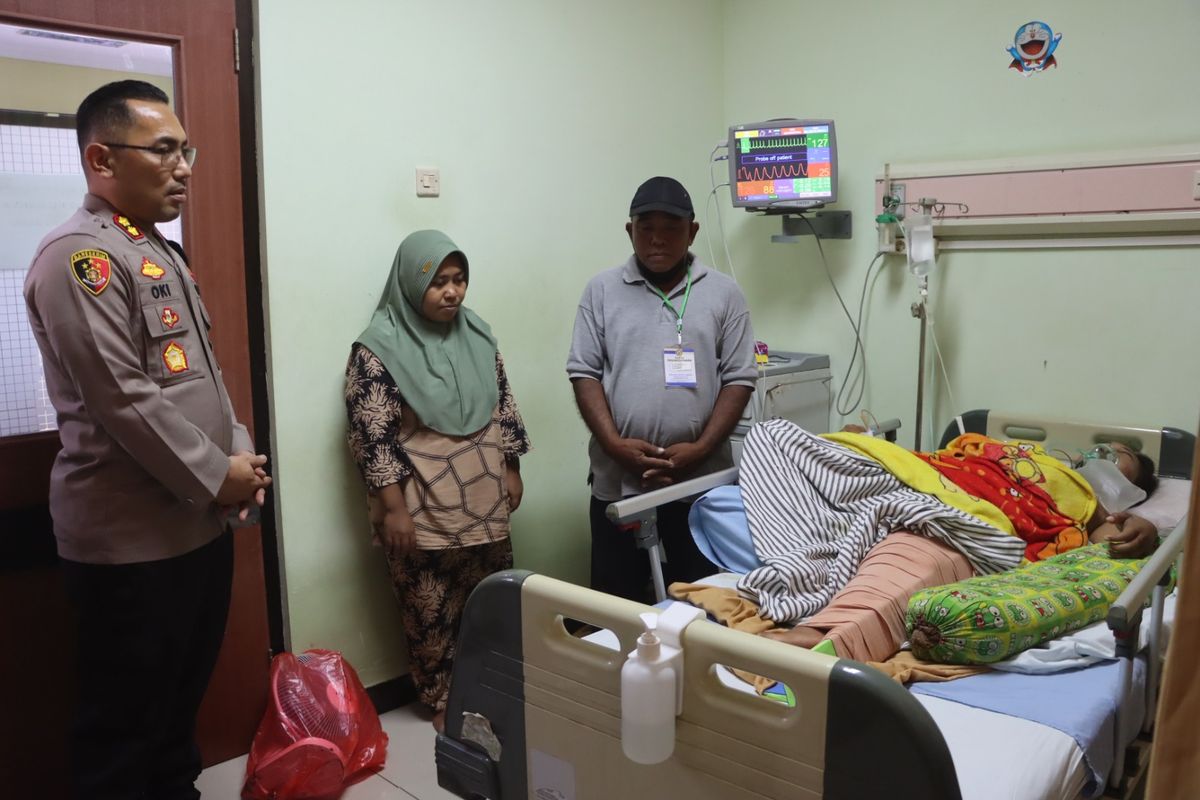 Widya sedang menjalani perawatan intensif di RSUD dr Moh Saleh Kota Probolinggo. Ia termasuk korban dalam kecelakaan disambar kereta api pada Selasa (30/7/2024).