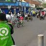 Aksi Ojol di Tengah Wabah, Jaga Barikade Jalan hingga Kampanye Penggunaan Masker