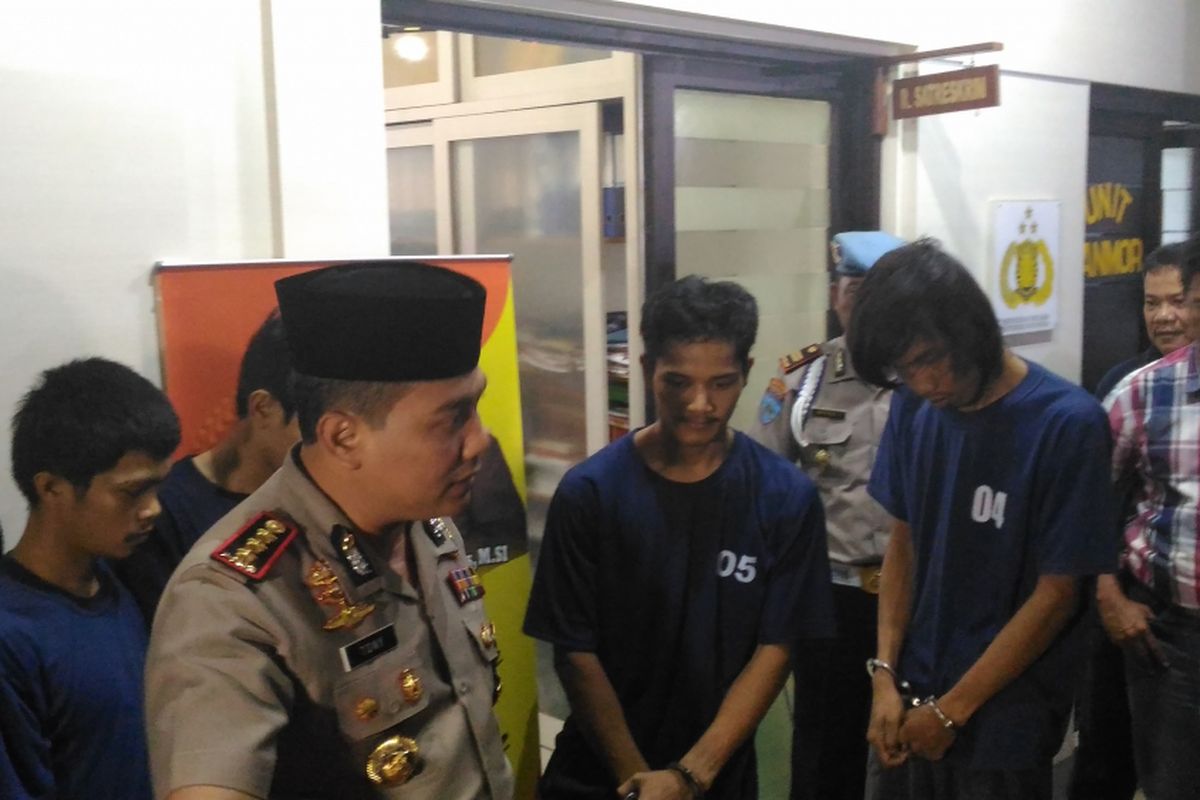 Komplotan perampok minimarket dan pencurian motor ditangkap Polres Jakarta Timur.