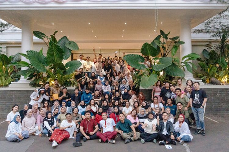 Evermos mendapatkan penghargaan Top Startups Indonesia 2023 oleh Linkedin