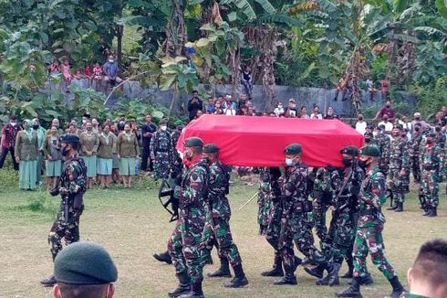 Isak Tangis Keluarga Sambut Jenazah Prada Ardi Yudi, Prajurit yang Gugur Dianiaya OTK di Papua