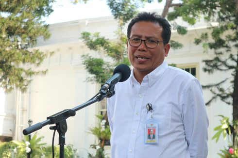 Mengaku Terbuka dengan Kritik, Jubir Jokowi: Bila di Medsos, Perhatikan UU ITE