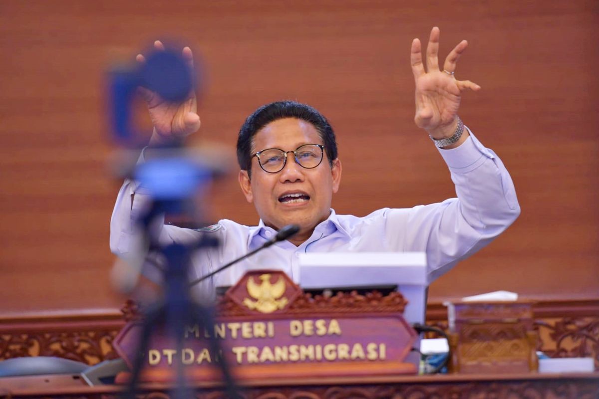 Menteri Desa PDTT Abdul Halim Iskandar menyampaikan pandangannya tentang adaptasi kebiasaan baru dan pemulihan kesehatan di desa-desa dalam diskusi online Tempo bertajuk Indonesia Outlook 2022, Jakarta, Rabu (8/12/2021).
