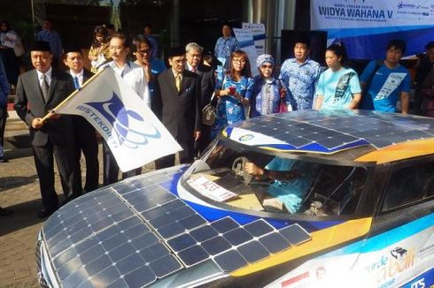 Hari Kemerdekaan, Ekspedisi Mobil Tenaga Surya ITS Diluncurkan