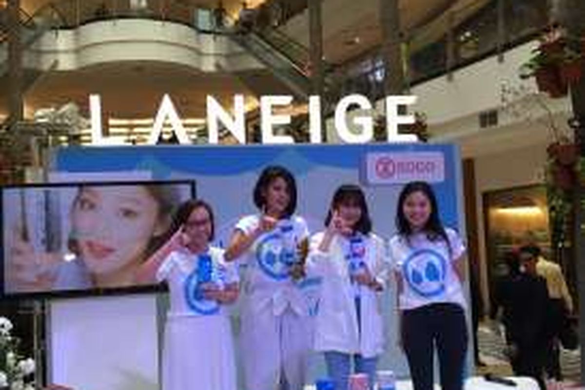 Acara Laneige Indonesia dalam rangkaian acara CSR bertajuk 'Refill Me' di Pondok Indah Mall, Kamis (4/8/2016). 