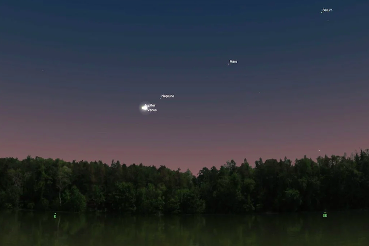 Ilustrasi konjungsi Jupiter-Venus di Huntsville, Alabama, pada pukul 6 pagi tanggal 30 April 2022 